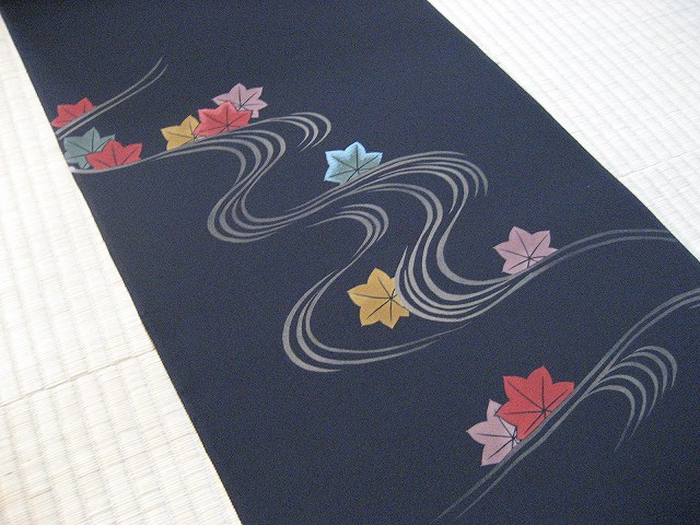 �����@����-����~�v